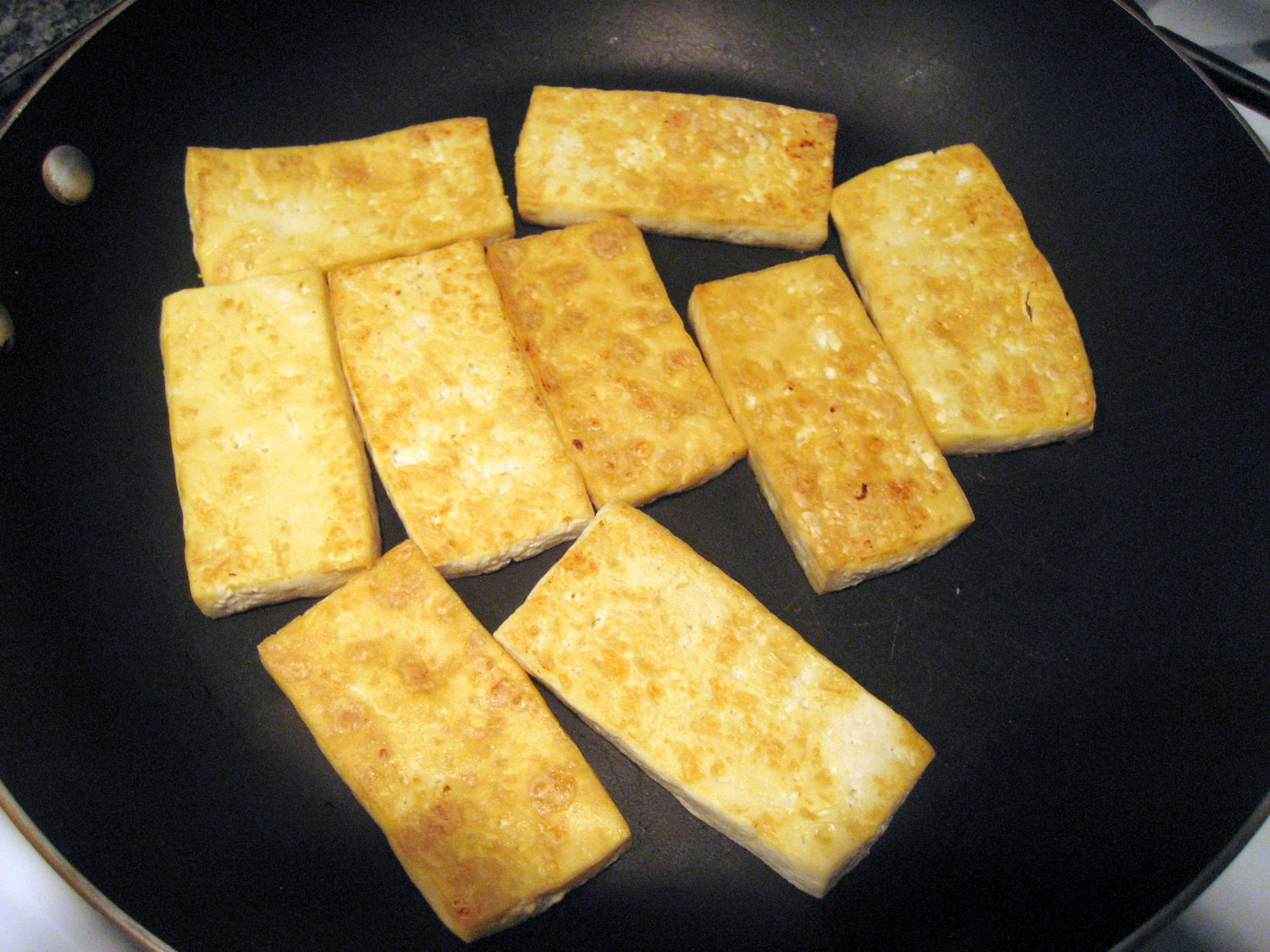 Pad Thai with Dry Fried Tofu | corkandspoon